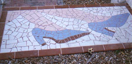 mosaicyard.jpg (30160 bytes)